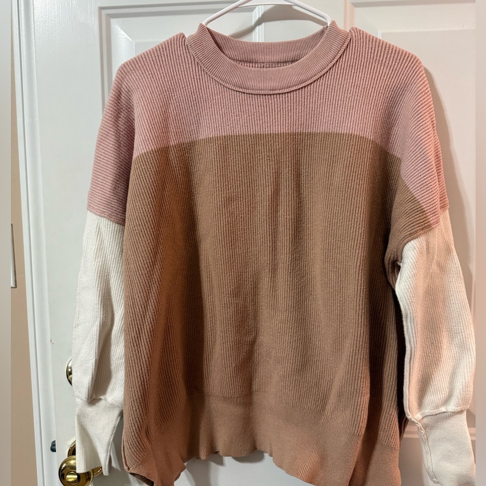 Oversized pink/white/tan sweater size small